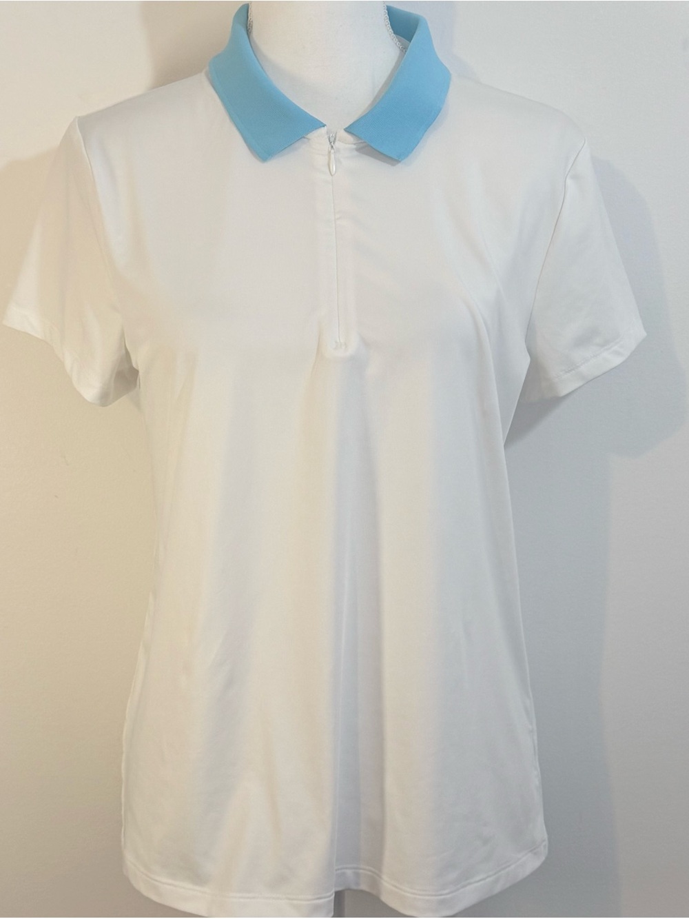 Tommy Bahama Golf Women’s White Blue Performance Polo Shirt Size Large - Picture 2 of 8